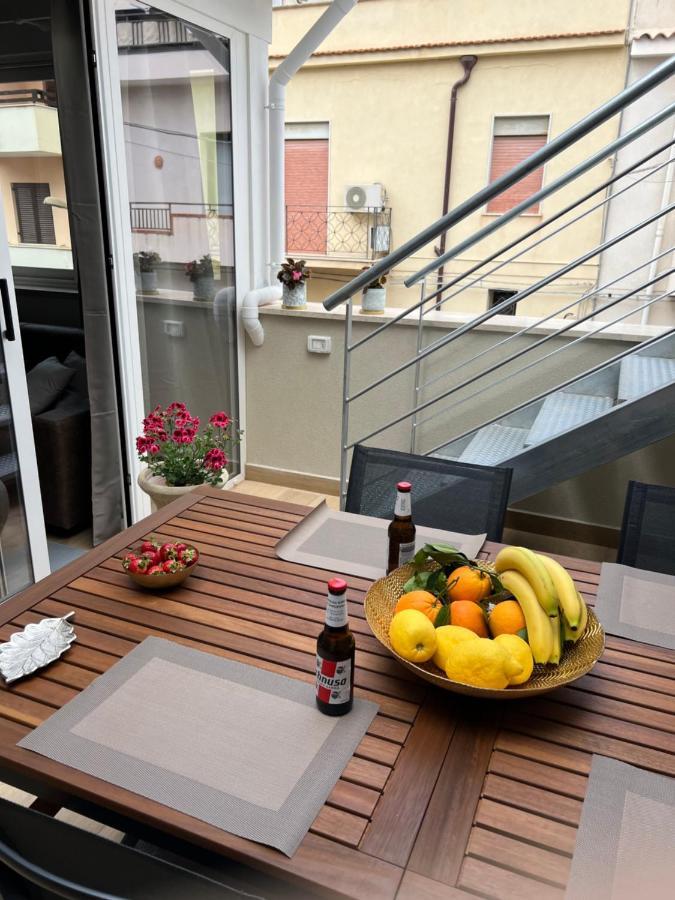 Caporama Lejlighed Terrasini Eksteriør billede
